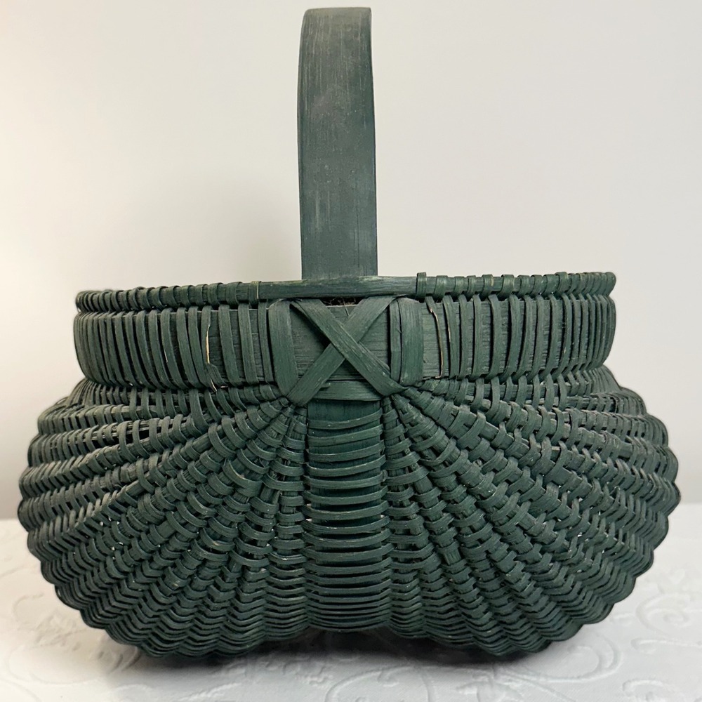 Vintage 90s Hand Woven Forest Green Splint Buttocks Basket with Gods Eye Handle